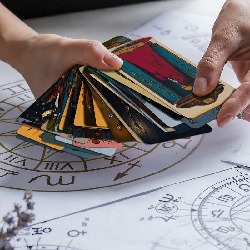 Магічне Таро: Чаклунський Всесвіт